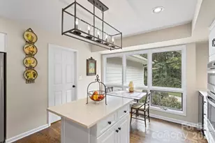 128 Broadmoor Dr, Flat Rock, NC 28731 - Photo 16