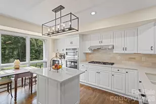 128 Broadmoor Dr, Flat Rock, NC 28731 - Photo 14