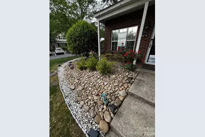 8376 Rudolph Road, Charlotte, NC 28216 - Photo 6
