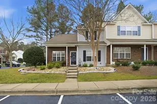 8376 Rudolph Rd, Charlotte, NC 28216 - Photo 4