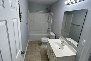 6034 Blue Ash Ln, Charlotte, NC 28215 - Photo 4