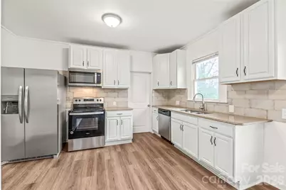 417 S Broad Street, Gastonia, NC 28052 - Photo 1