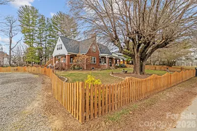 506 W Main Street, Burnsville, NC 28714 - Photo 38