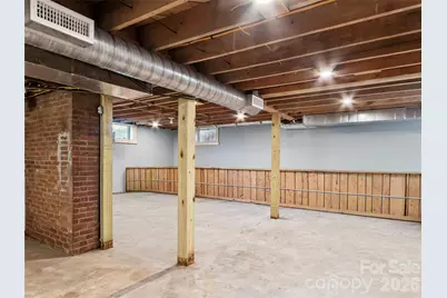 506 W Main Street, Burnsville, NC 28714 - Photo 38