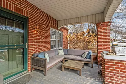 506 W Main Street, Burnsville, NC 28714 - Photo 14