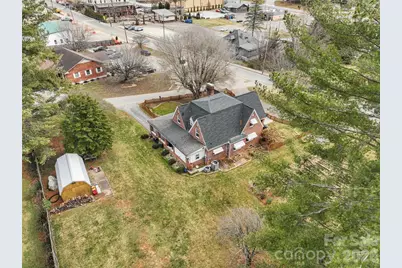 506 W Main Street, Burnsville, NC 28714 - Photo 8