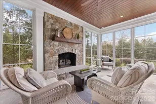 2800 Wintergreen Dr, Charlotte, NC 28211 - Photo 30