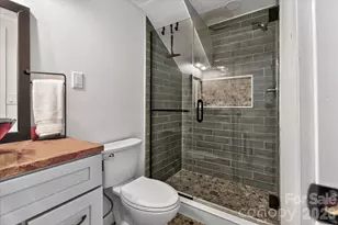 6431 Rosecrest Dr, Charlotte, NC 28210 - Photo 34