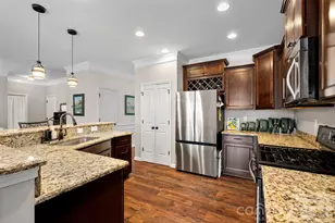1203 Guadalupe Ln, Charlotte, NC 28214 - Photo 8