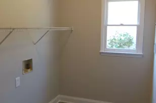 6223 Hickory Cove Ln, Charlotte, NC 28269 - Photo 12