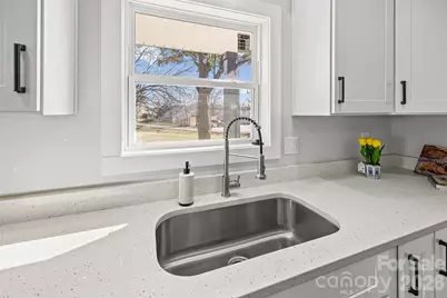 105 Grant Street, Gastonia, NC 28052 - Photo 12