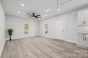 105 Grant St, Gastonia, NC 28052 - Photo 10