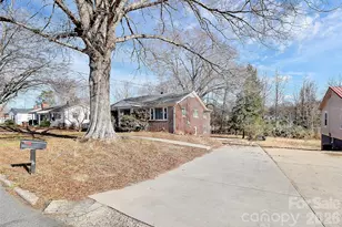 825 Hamrick St, Shelby, NC 28152 - Photo 6