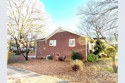 825 Hamrick Street, Shelby, NC 28152 - Photo 2