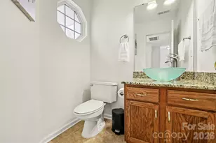 3755 Brookchase Ln, Charlotte, NC 28205 - Photo 18