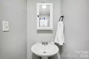 410 E Indiana Ave, Bessemer City, NC 28016 - Photo 14