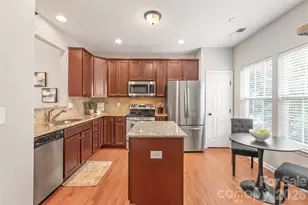 241 N Irwin Ave, Charlotte, NC 28202 - Photo 8