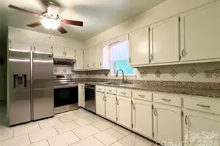 1164 Hidden Lake Dr, Granite Falls, NC 28630 - Photo 10