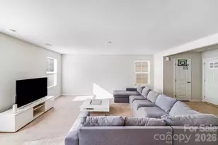 5019 Downhaul Dr, Charlotte, NC 28269 - Photo 8