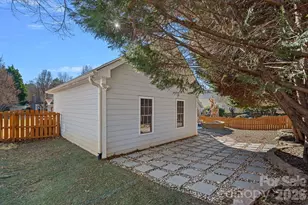 8221 Ballymore Ct, Huntersville, NC 28078 - Photo 18