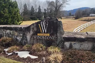 62 River Bnd Ln, Fletcher, NC 28732 - Photo 1