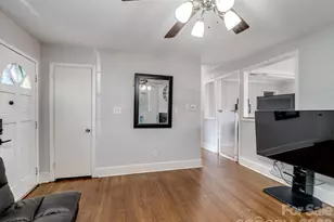 1500 Collier Ct, Charlotte, NC 28205 - Photo 6