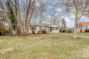 1500 Collier Ct, Charlotte, NC 28205 - Photo 1