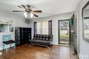 1500 Collier Ct, Charlotte, NC 28205 - Photo 4