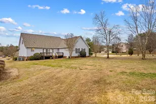 1082 Kingsway Dr, Salisbury, NC 28146 - Photo 46