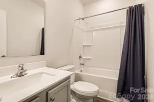 7125 Maple Run Cir, Charlotte, NC 28215 - Photo 14