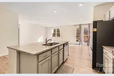 7125 Maple Run Circle, Charlotte, NC 28215 - Photo 6