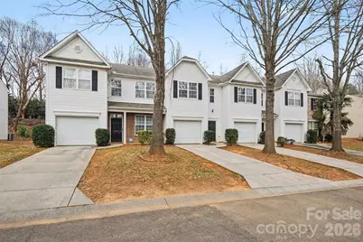 7611 Abigail Glen Drive, Charlotte, NC 28212 - Photo 2