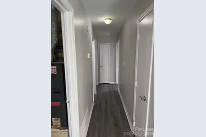 6827 Delta Lake Drive, Charlotte, NC 28215 - Photo 8