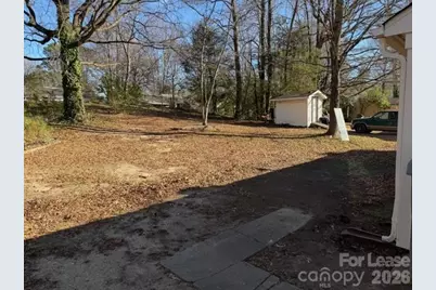 6827 Delta Lake Drive, Charlotte, NC 28215 - Photo 10