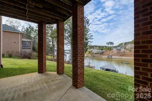 46 Mariners Point Ln, Hickory, NC 28601 - Photo 42