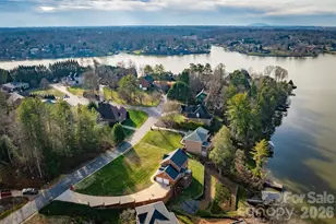 46 Mariners Point Ln, Hickory, NC 28601 - Photo 10