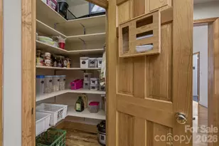 46 Mariners Point Ln, Hickory, NC 28601 - Photo 24