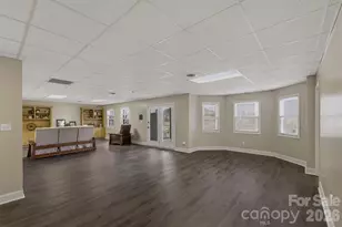 46 Mariners Point Ln, Hickory, NC 28601 - Photo 36