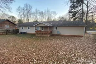 6523 Pamela St, Huntersville, NC 28078 - Photo 2