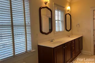 711 E 9th St, Charlotte, NC 28202 - Photo 22