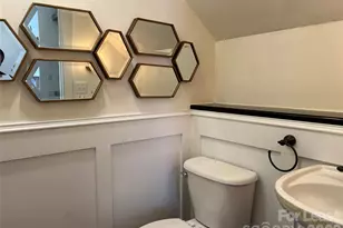 711 E 9th St, Charlotte, NC 28202 - Photo 26