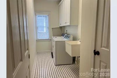 711 E 9th Street, Charlotte, NC 28202 - Photo 24