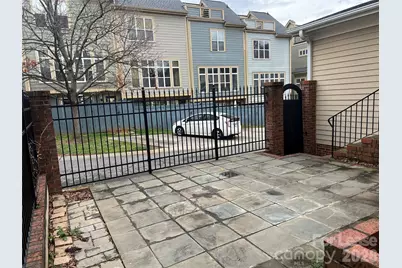 711 E 9th Street, Charlotte, NC 28202 - Photo 32