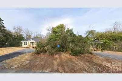 133 Hatley Street, Aberdeen, NC 28315 - Photo 2