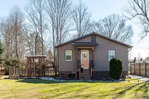 52 Slabwood Ln, Flat Rock, NC 28731 - Photo 2