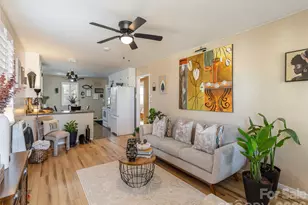 52 Slabwood Ln, Flat Rock, NC 28731 - Photo 6