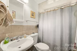 4206 Tipperary Pl, Charlotte, NC 28215 - Photo 18