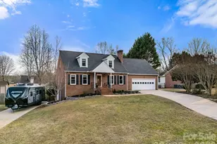 617 Campbell Ave E, Salisbury, NC 28146 - Photo 2