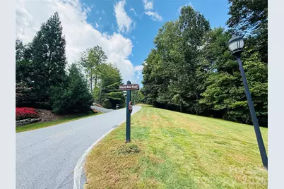 20 Prickly Briar Road, Hendersonville, NC 28739 - Photo 4