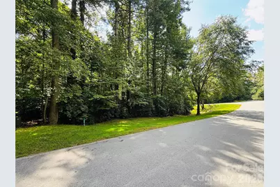 20 Prickly Briar Road, Hendersonville, NC 28739 - Photo 8